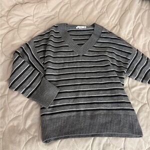Glassons Striped Gray V-Neck Sweater